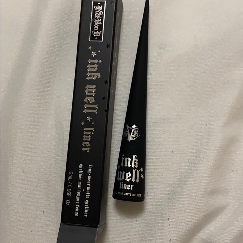 Kat Von D ink well liner long-wear matte eyeliner